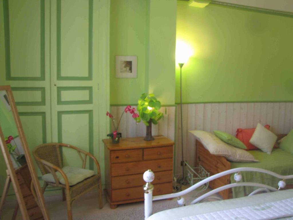 Chambres D'Hotes Les Pensees Douces Auxerre Camera foto