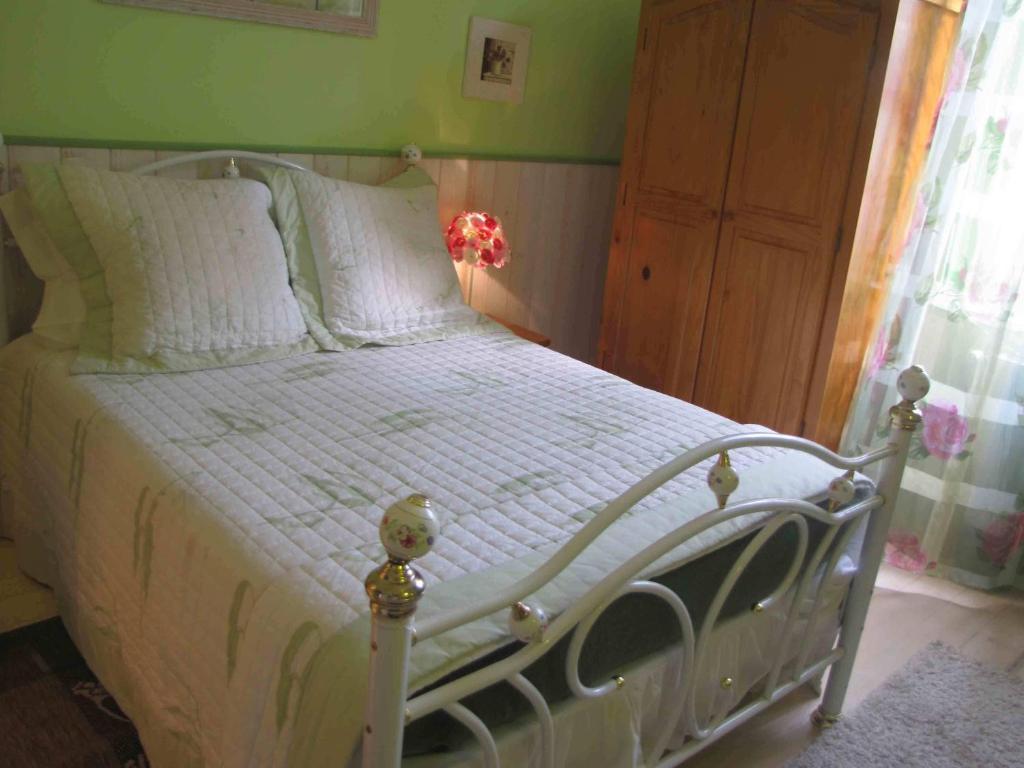 Chambres D'Hotes Les Pensees Douces Auxerre Camera foto
