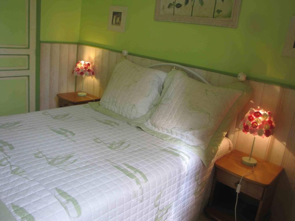 Chambres D'Hotes Les Pensees Douces Auxerre Camera foto