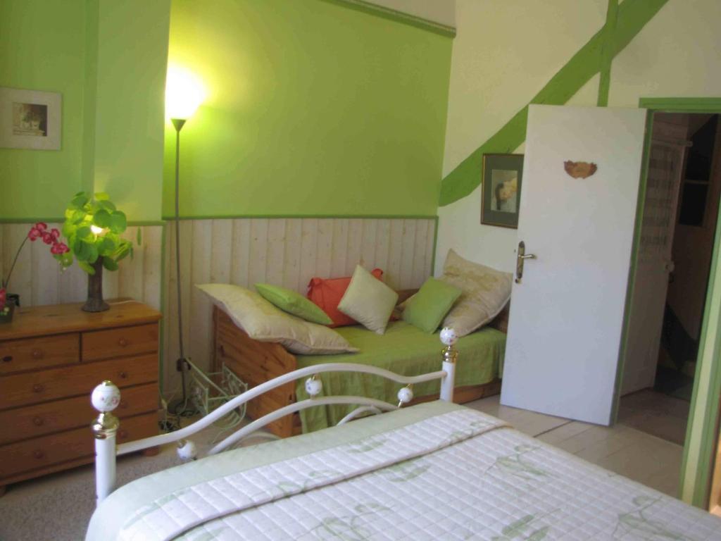 Chambres D'Hotes Les Pensees Douces Auxerre Camera foto