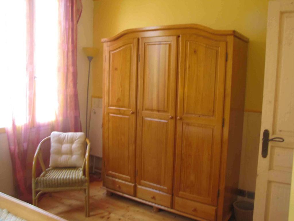 Chambres D'Hotes Les Pensees Douces Auxerre Camera foto